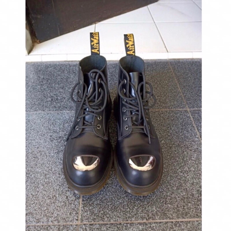 Dr.Martens101