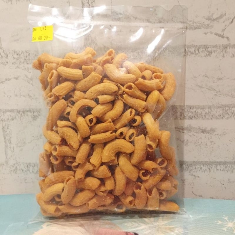 

makaroni keju ori dan pedas kemasan 250 gram