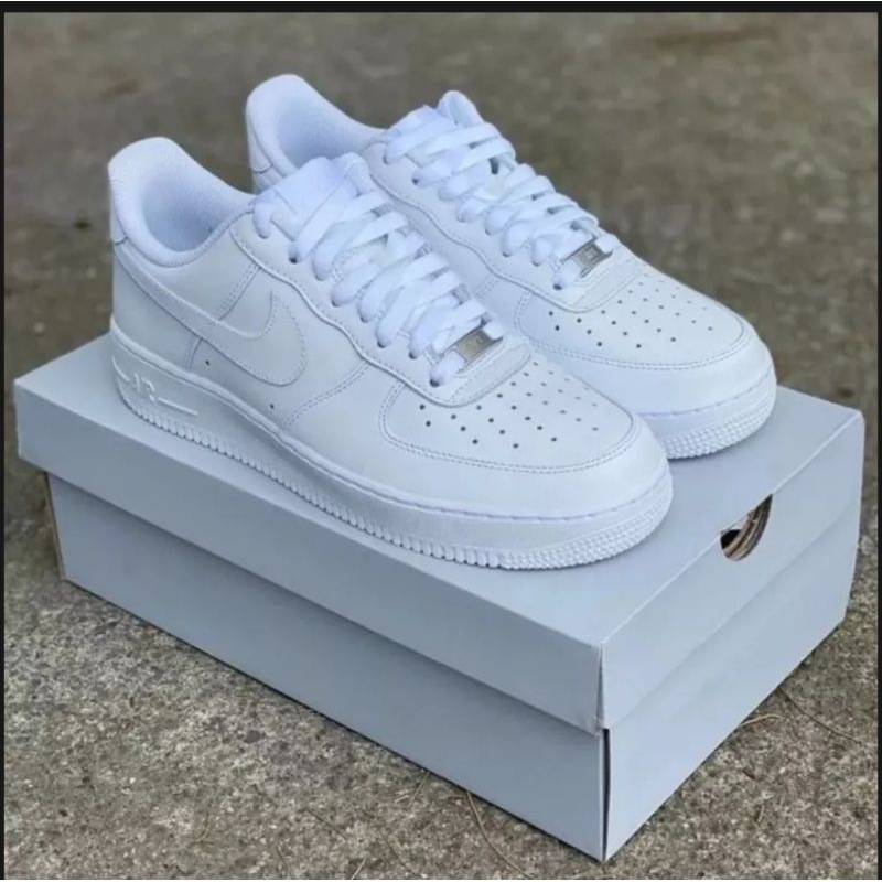 SNEAKERS AF1 TRIPLE WHITE SNEAKERS AF1 FULL WHITE SNEAKER PREMIUM FREE BOX FREE RING TALI