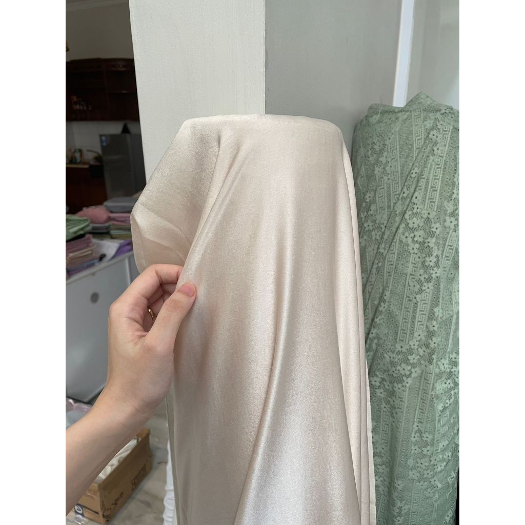 1/2 Meter Bahan Kain Satin Maxmara Silk Lux Premium Warna Ivory