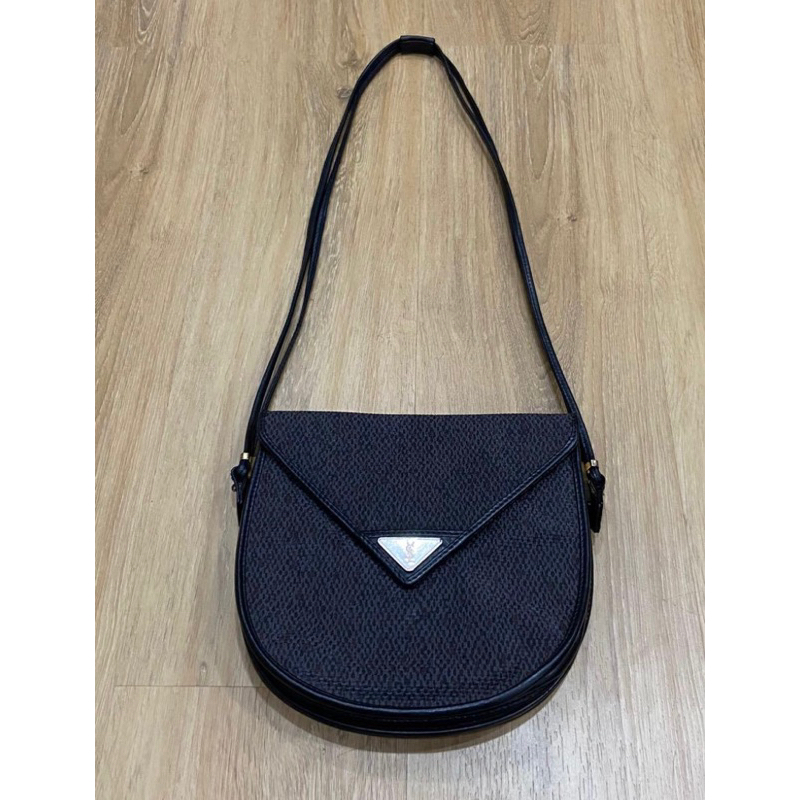 Ysl**Vintage crossbody bag authentic
