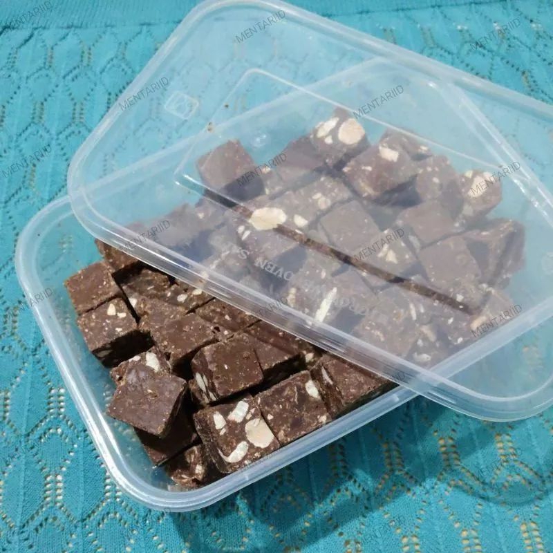 

patahan coklat silverqueen berat 250gram