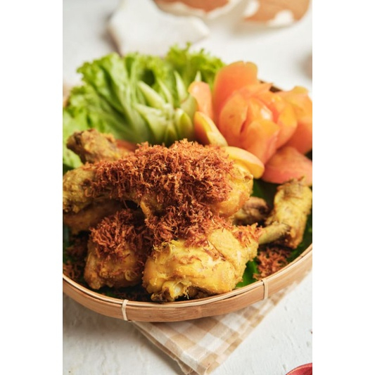 

Lele Marinasi | Ayam Serundeng | Bebek Ungkep By Nutriti