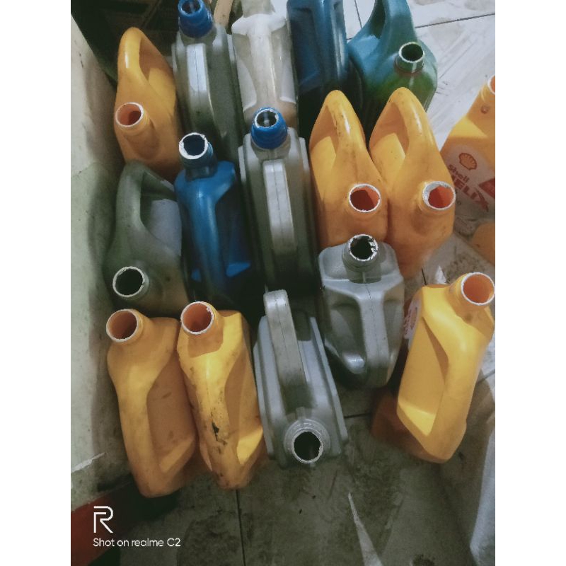 botol oli bekas