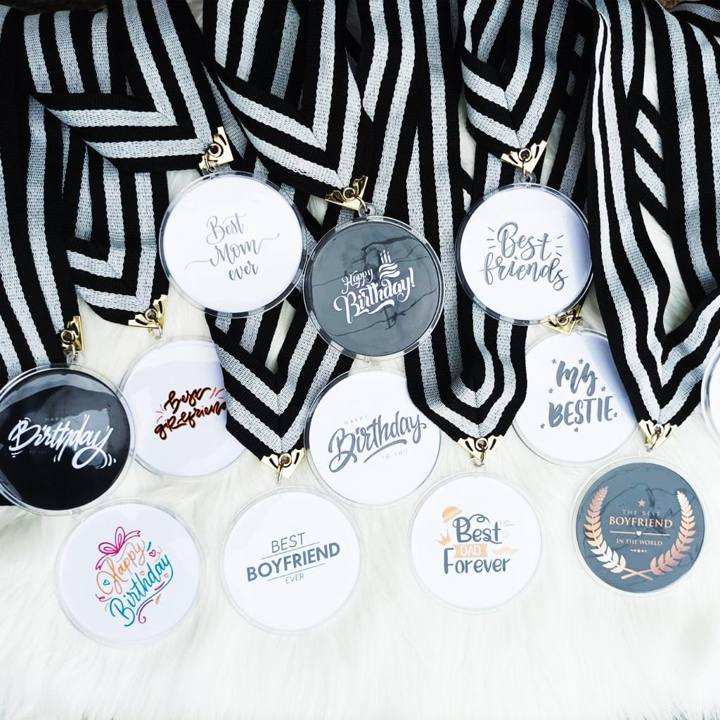 MEDALI CUSTOM, MEDALI PACAR, MEDALI MAM, MEDALI WISUDA,MEDALI BESTFRIEND,KALUNG MEDALI,HADIAH MENDAL