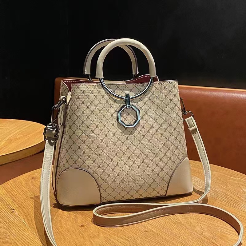 8217 tas selempang wanita import wanita fashion kekinian tas handbag