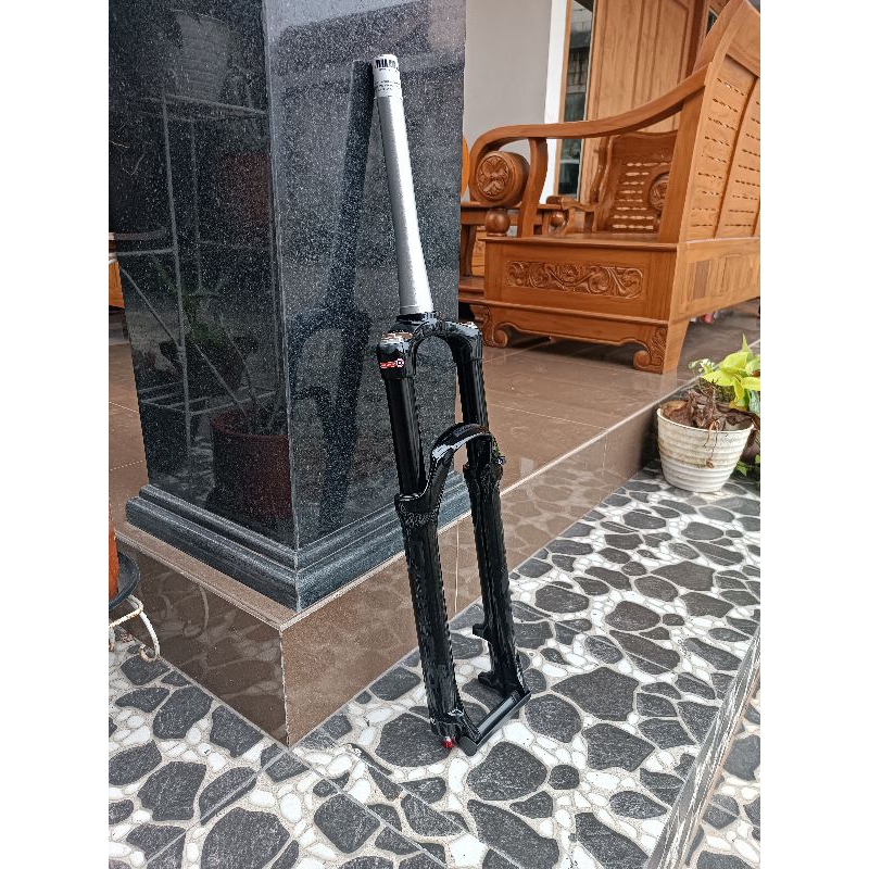 FORK EPIXON AIR 27.5 BARU TAPPERED QR