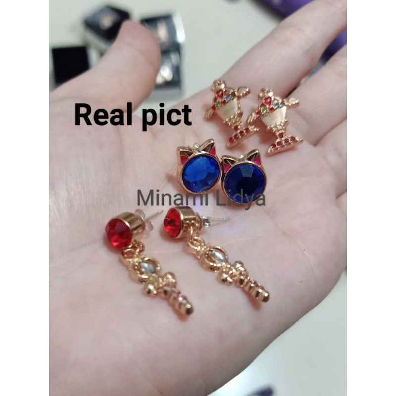 anting sailor moon sepasang