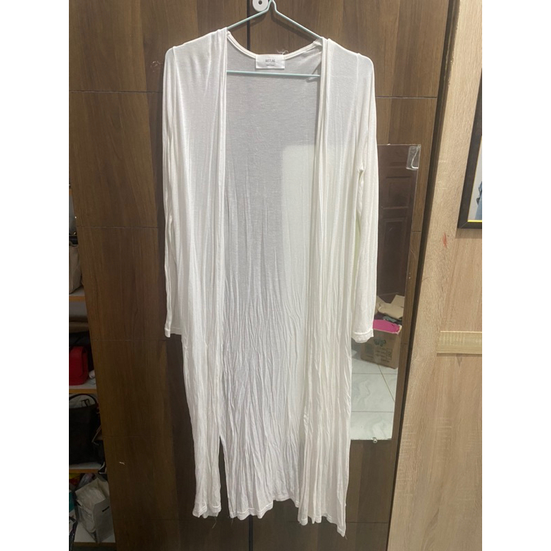 Cardigan Panjang  Putih