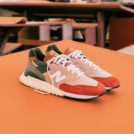 998 MIUSA BROADACRE CITY RONNIE FIEG FRANK LLOYD CHUTNEY BEIGE U998KH1