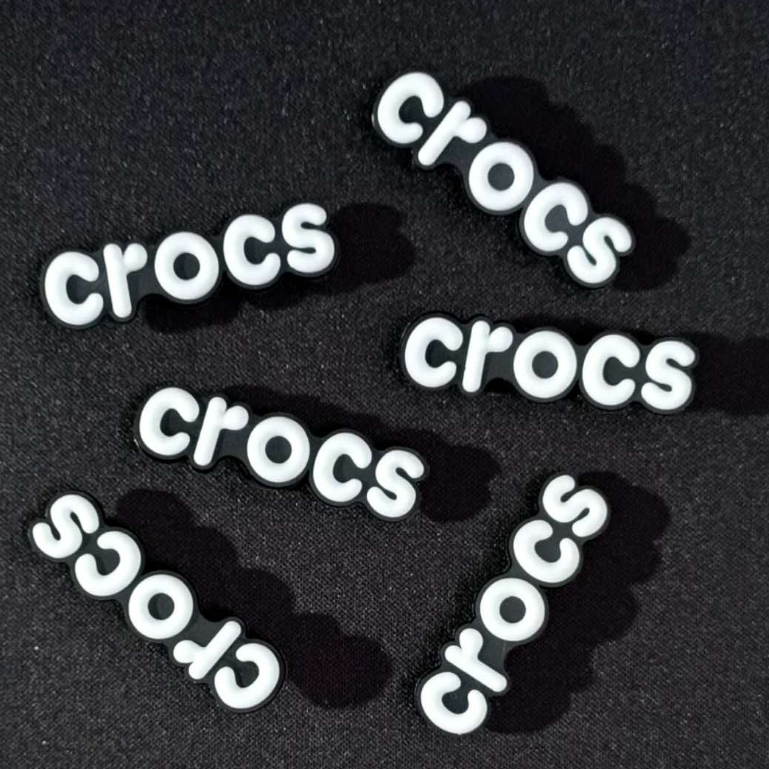 Charm Sepatu Desain jibbitz drew crocs Untuk Dekorasi charms Aksesoris