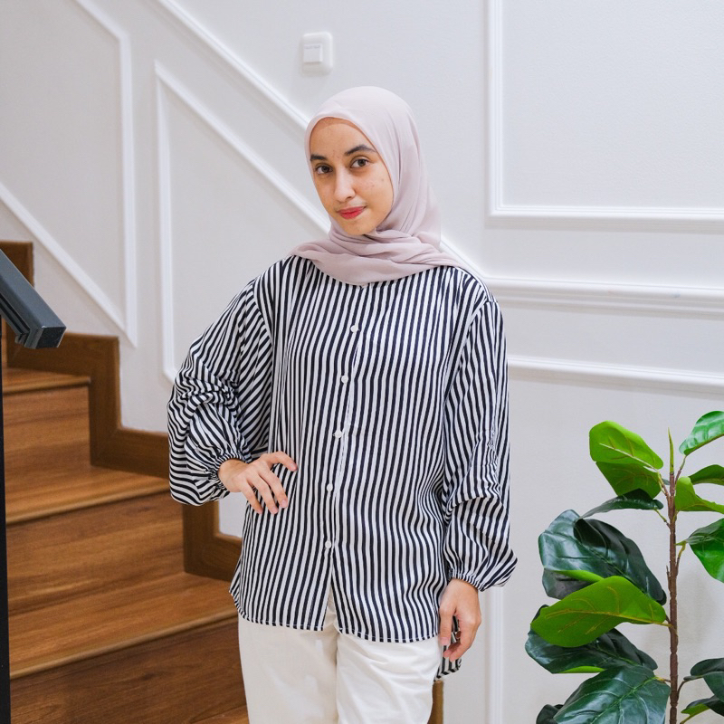 Naylaa Stripe Blouse