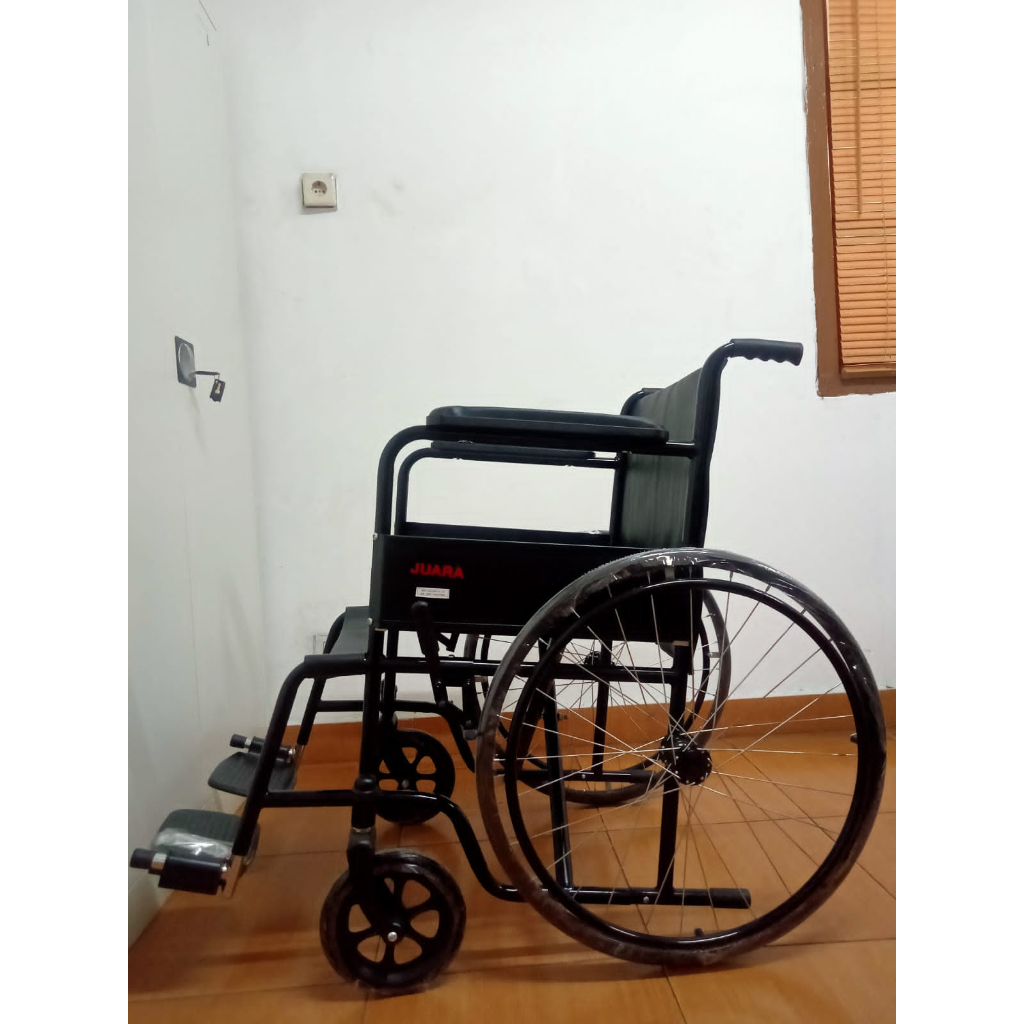 Kursi roda standar Juara JM 09 rumah sakit wheelchair murah besi tahan lama 65 cm kapasitas 100 kg