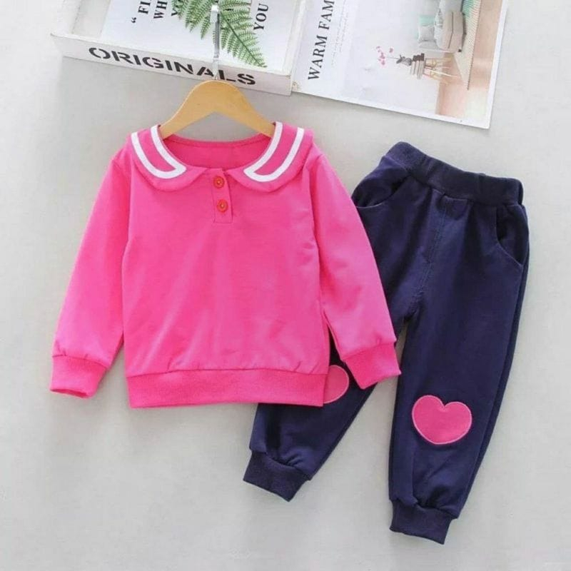 NEW FASHION KEKINIAN SETELAN SWEATER MOTIF LOVE77 HARGA GROSIR UNTUK ANAK PEREMPUAN USIA 1-5 TAHUN TERPOPULER BEST QUALITY