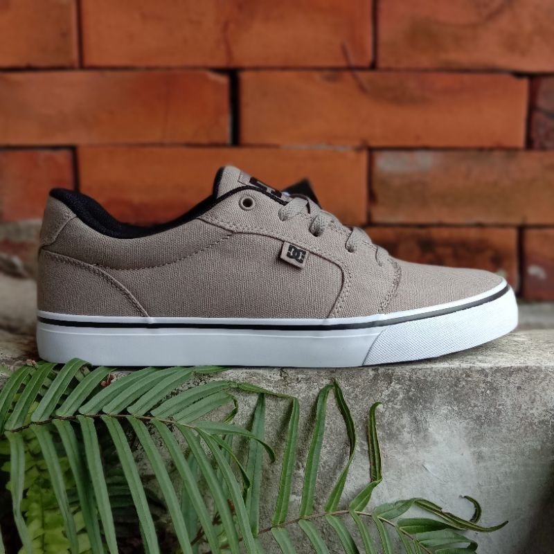 dc anvil tx sneakers dc shoes