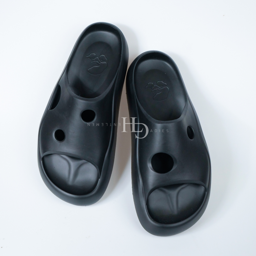 OW Meteor Cut Out Slides Rubber Black