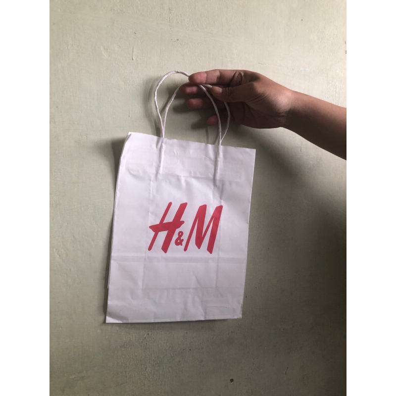

preloved paper bag h&m