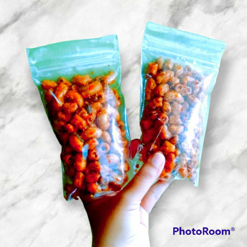 

MAKARONI BANTET / MAKARONI PEDAS / MAKARONI GURIH / MAKARONI RENYAH / MAKARONI PEDAS DAUN JERUK / MAKARONI KILOAN / SNAK KILOAN / MAKANAN RINGAN / KILOAN GROSIR / SNAK VIRAL / MAKANAN RINGAN / CEMILAN PEDAS ASIN GURIH LADA RENYAH