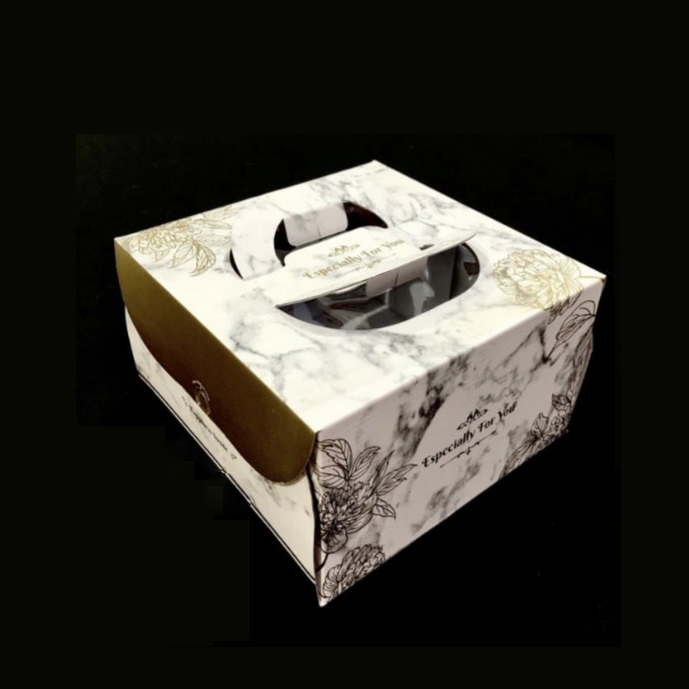 

5 pcs Cake Box Handle Gold Kardus Kotak Kue Tart Dus Tenteng Packaging Hampers Ukuran 22 x 22 13 cm