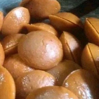 

GULAJAWAGULAMERAHASLINIRAKELAPATANPACAMPURANGULA