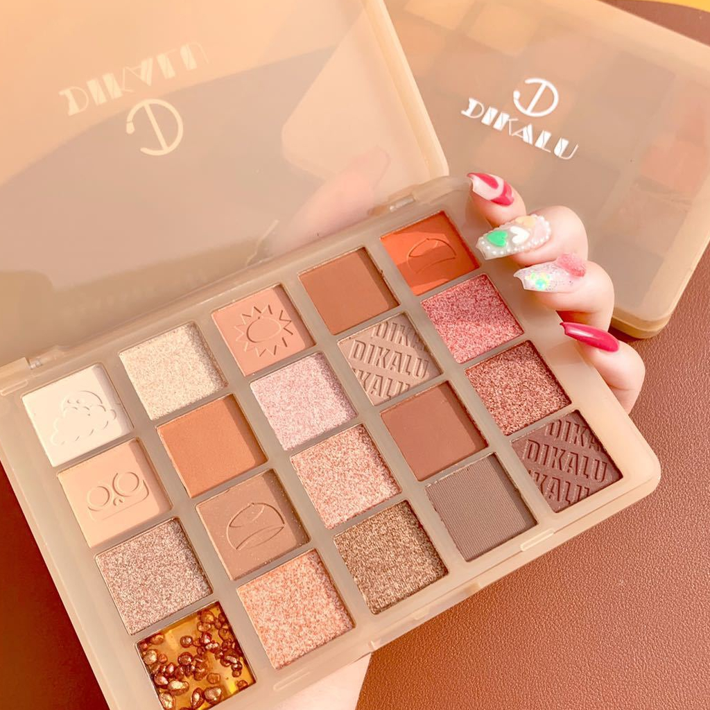 Eye shadow karamel kastanye dua belas warna eye shadow palette ins parity student daily earth pearl glitter powder net red same style