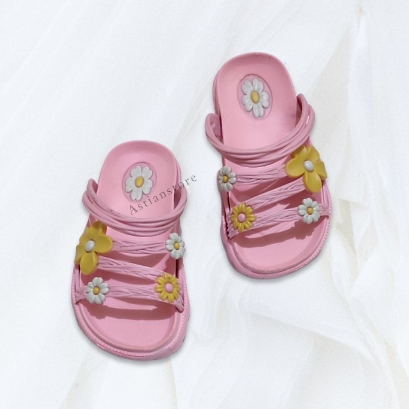 Sandal Anak Perempuan Motif Bunga