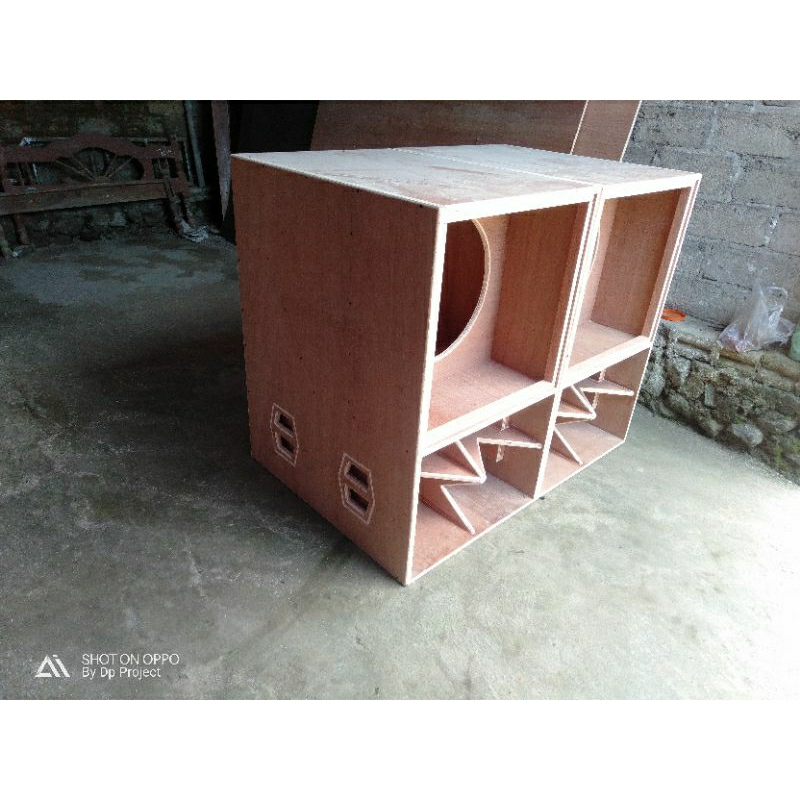 Box Cbs Nogosari 18 Inch / Cbs Fusion 18 Inchi