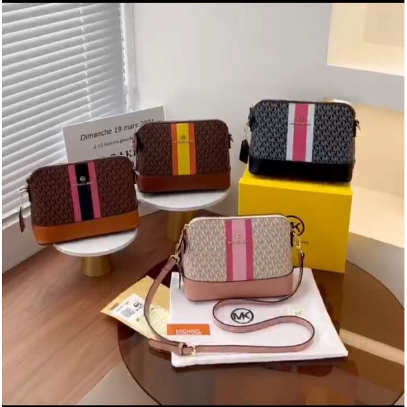 1820 MK SLINGBAG WITH BOX