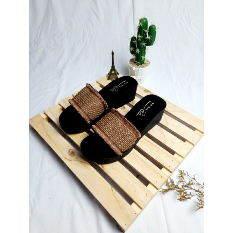 Sandal Wedges wanita Selop Rie-Rie terbaru