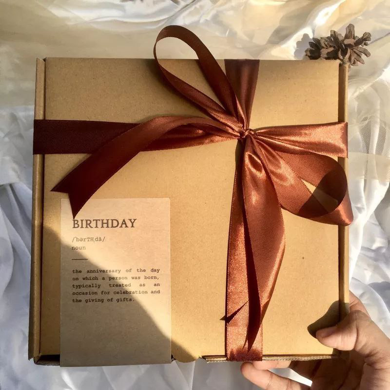 

box kado / kotak kado / gift box hampers / dus box packaging