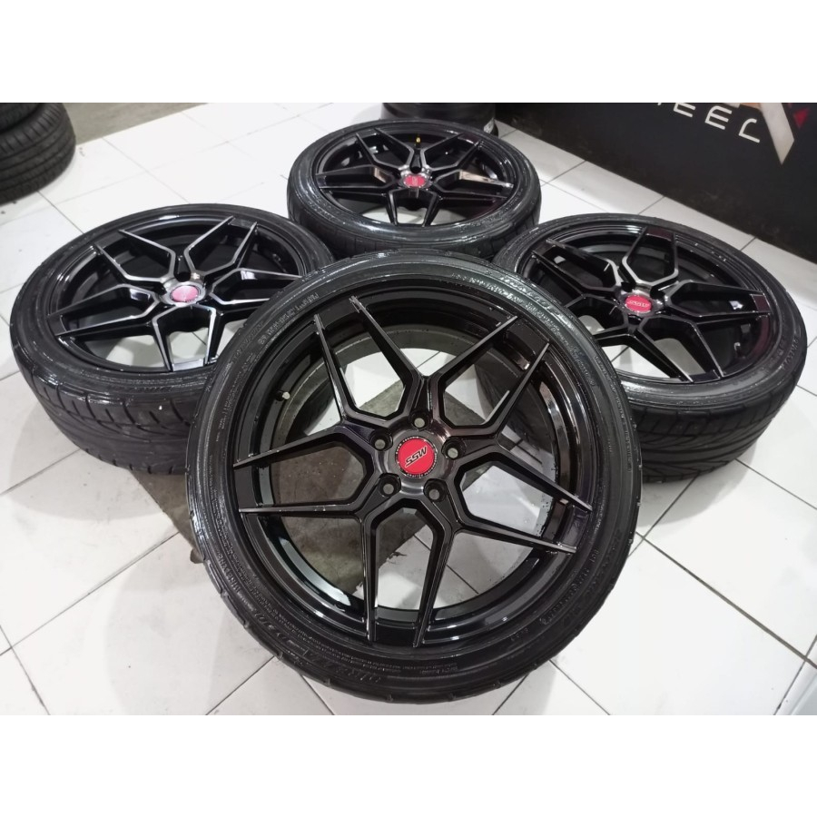 Velg Mobil Bekas Ring 18 Lubang 5 SSW R18X8 5X114,3 ET45 BAN 225 45 R18