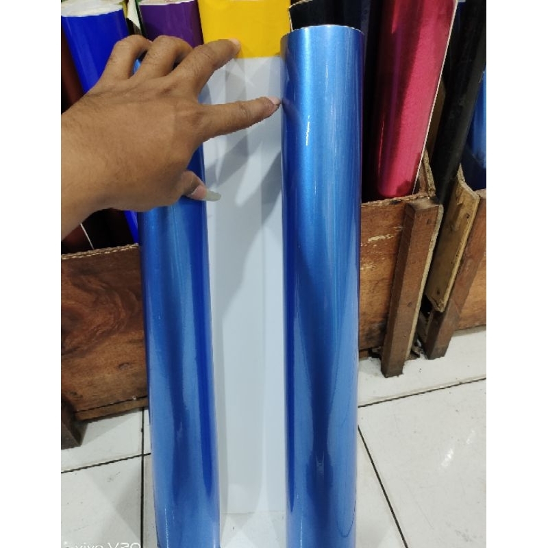 stiker skotlet candy glosi warna biru muda