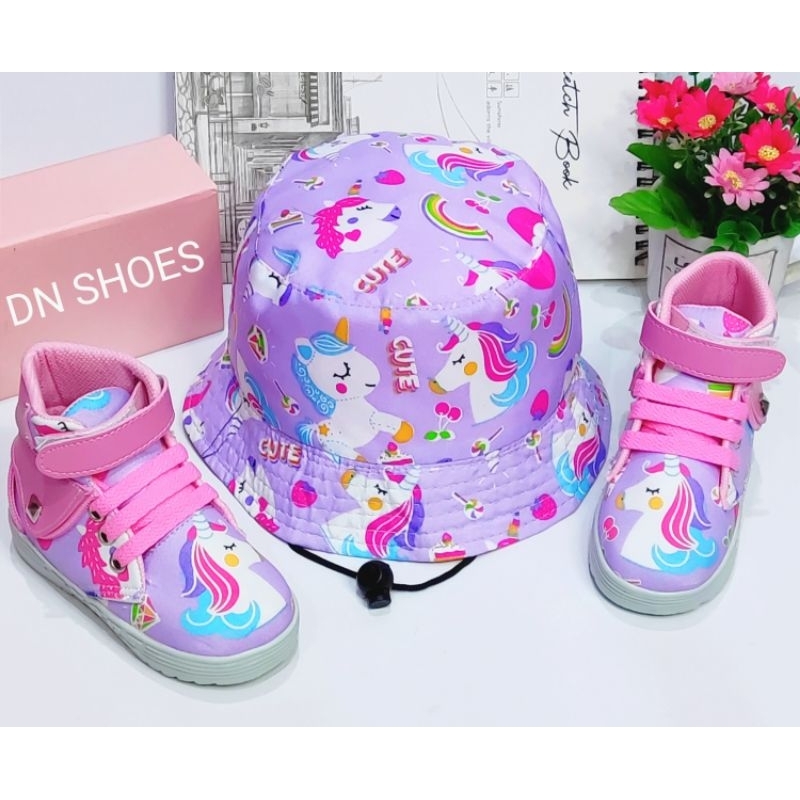 Paket Boots Anak Topi Anak Perempuan Paket Sepatu Boot Anak Bucket Hat Anak Lucu motif Unicorn Ungu Cute Murah Usia 1 - 7 tahun