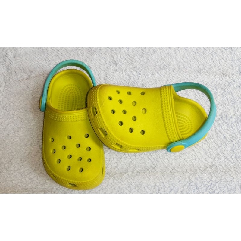 Sandal Anak Brand LC Waikiki Preloved