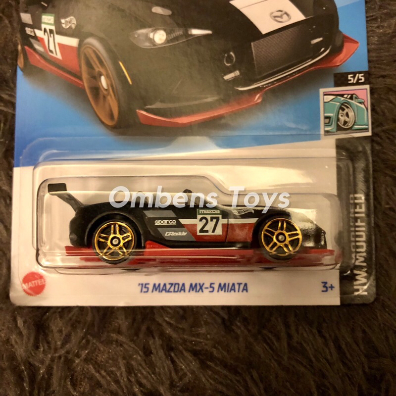 Hot Wheels 15 Mazda MX-5 Miata Hitam