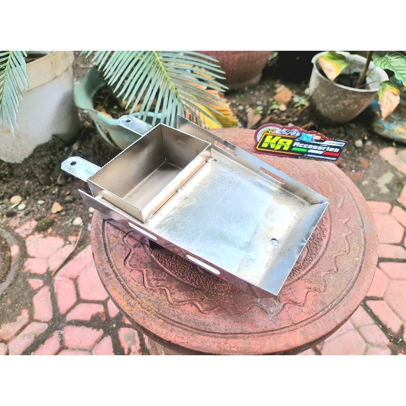 Tempat wadah dudukan aki cb gl100 aki berdiri krom