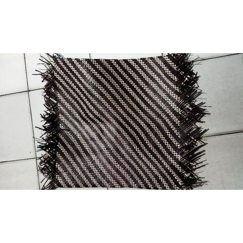 Tikar Anyaman Pandan Motif Lurik