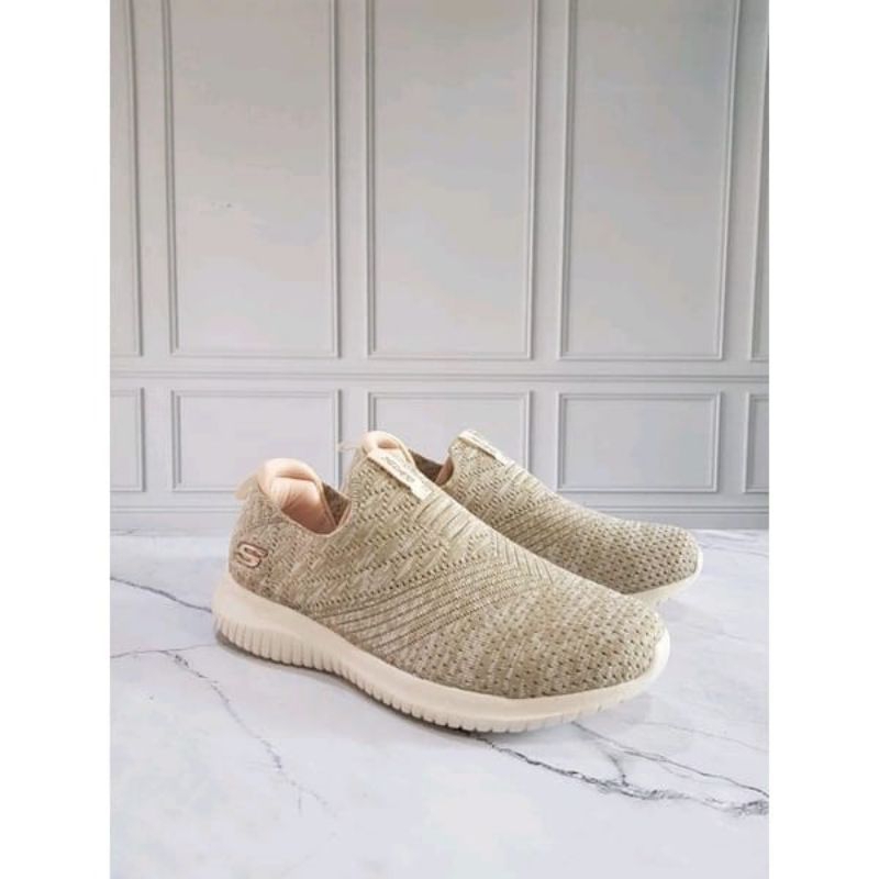 SEPATU SKECHERS ULTRA FLEX