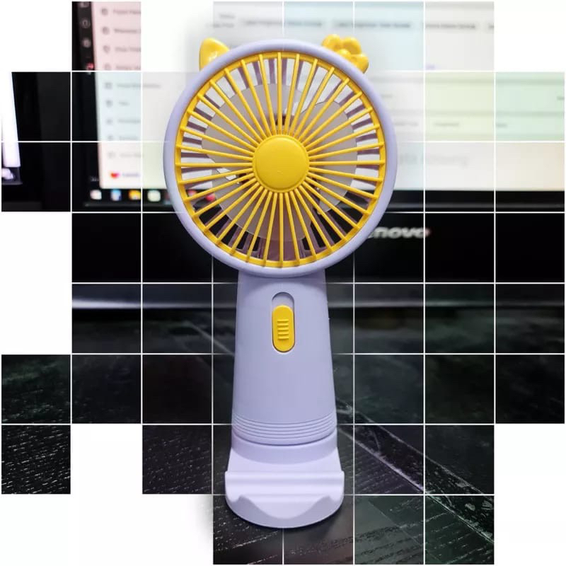 Kipas Mini Karakter ( Genggam Tangan &amp; Duduk Berdiri Meja ) USB / Mini Fan Portable