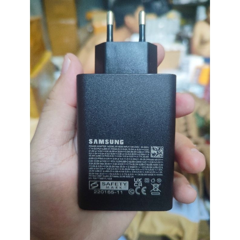 ADAPTOR KEPALA CHARGER SAMSUNG 65W BATOK 3 PORT USB . USB C 2 - USB A ORIGINAL