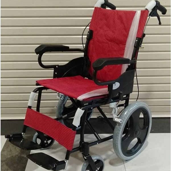 Sella Kursi Roda Lipat Traveling Type KY 871 LB Aluminium Wheelchair