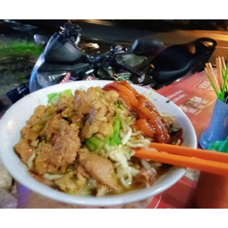 

Bakso dan Mie Ayam Kadung Tresno