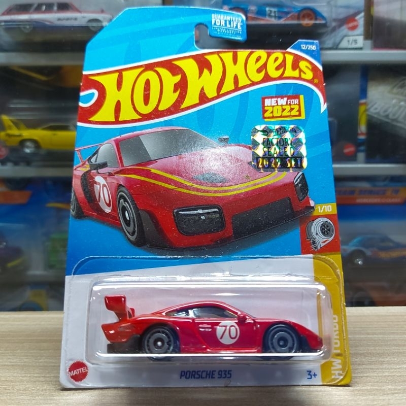 HOT WHEELS PORSCHE 935 RED - FACTORY SEALED 2022