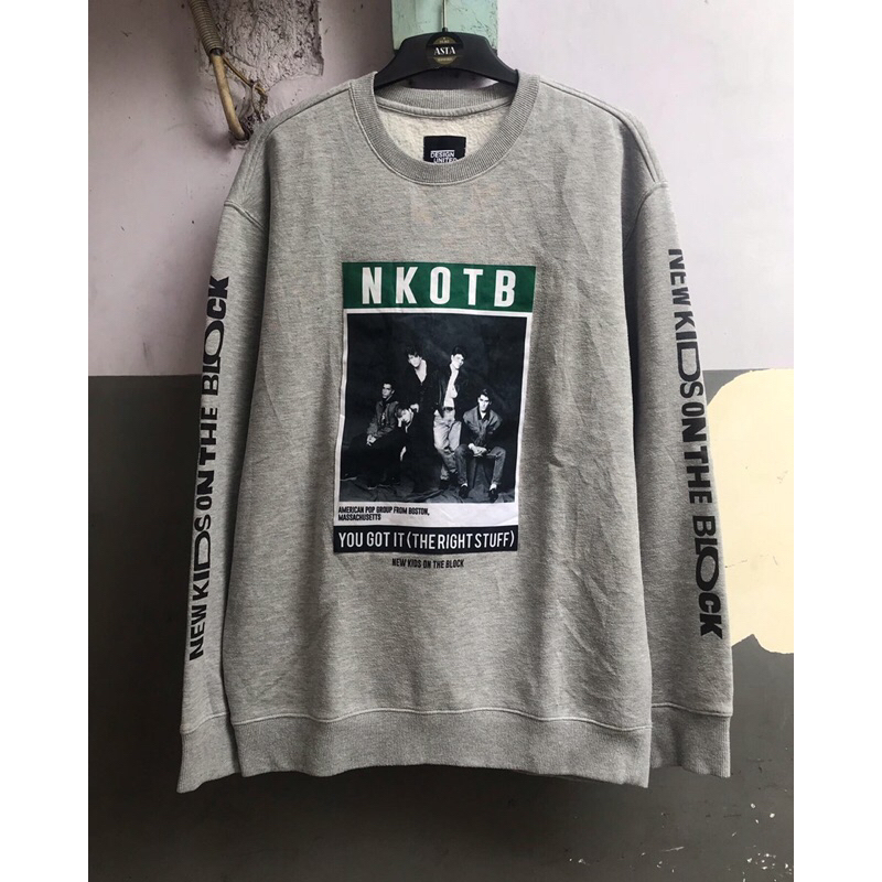 crewneck Design united