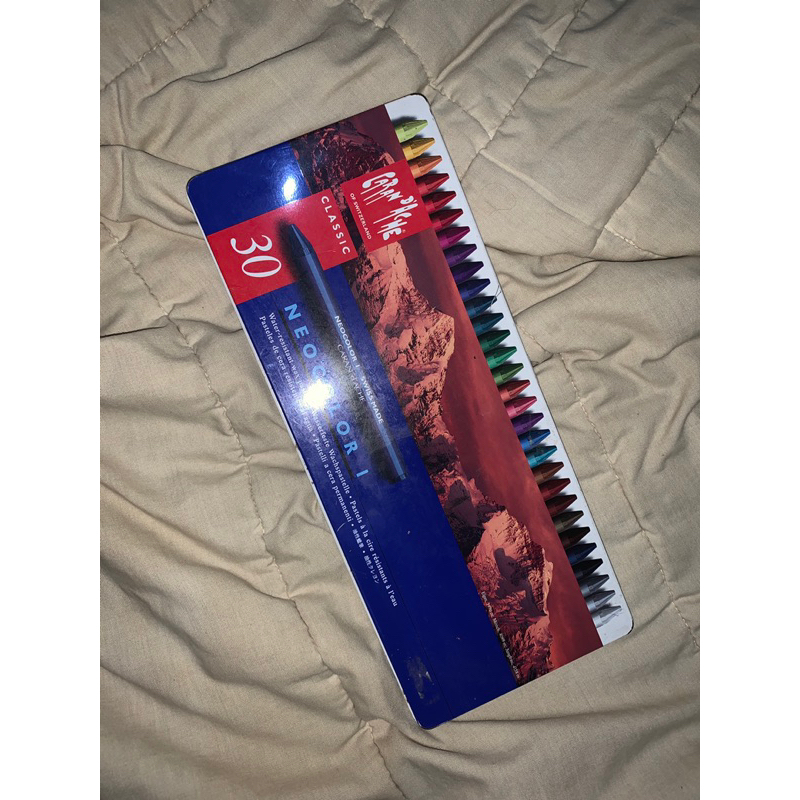 

preloved crayon carandache