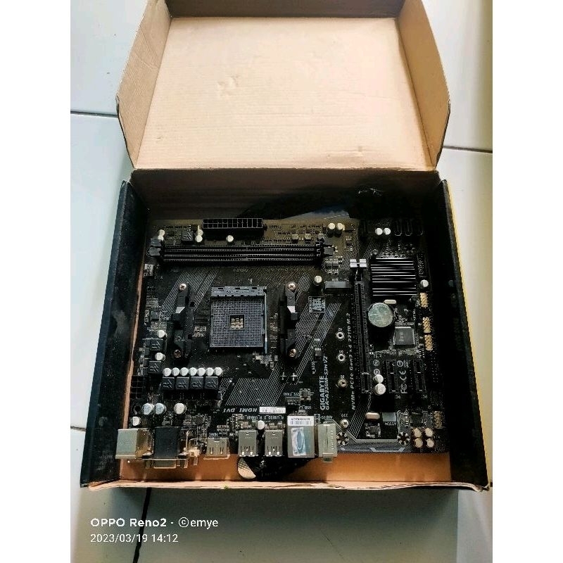 Gigabyte AMD A320M-S2H V2