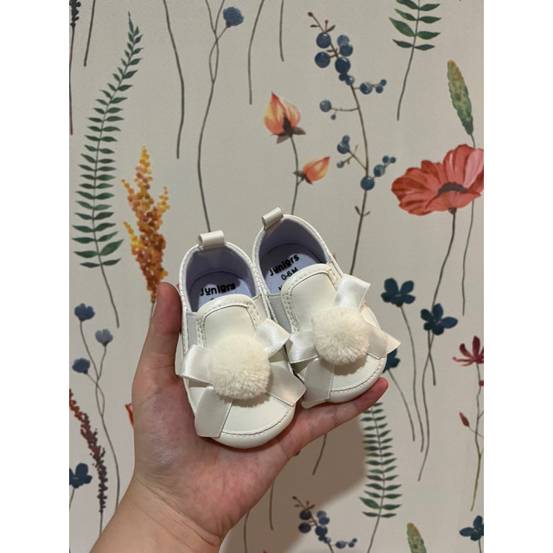 preloved sepatu babyshop juniors putih pom pom
