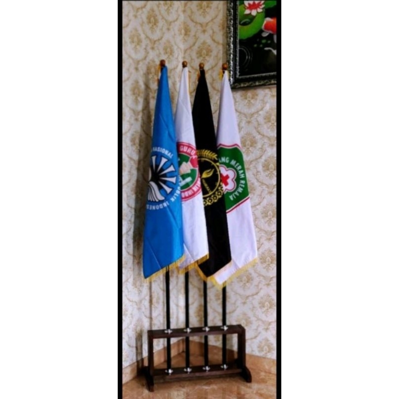 

Paket tatakan bendera isi 4 lubang plus tiang dan bendera panji