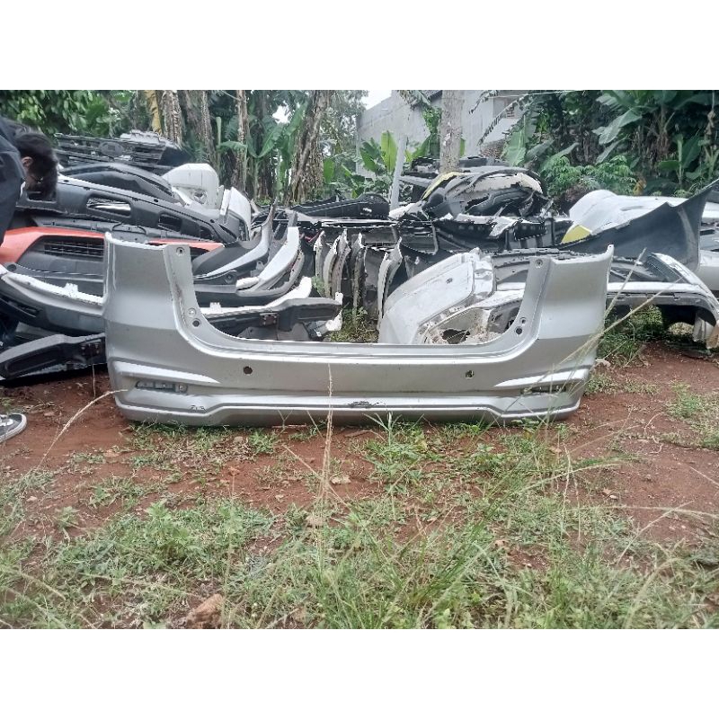 bemper belakang Ertiga tahun 2019