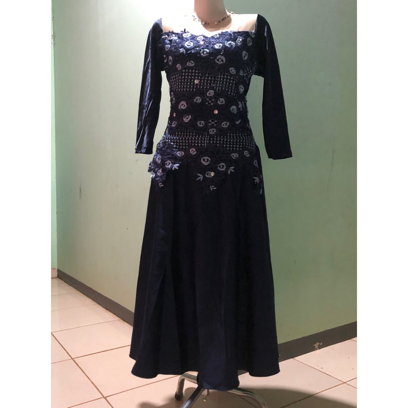 PRELOVED MIDI DRESS PENYANYI